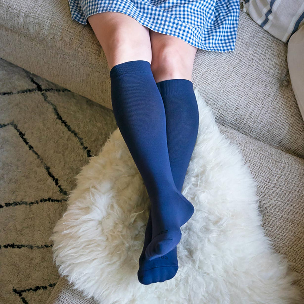 Knee-High Compression Socks – Solid Navy